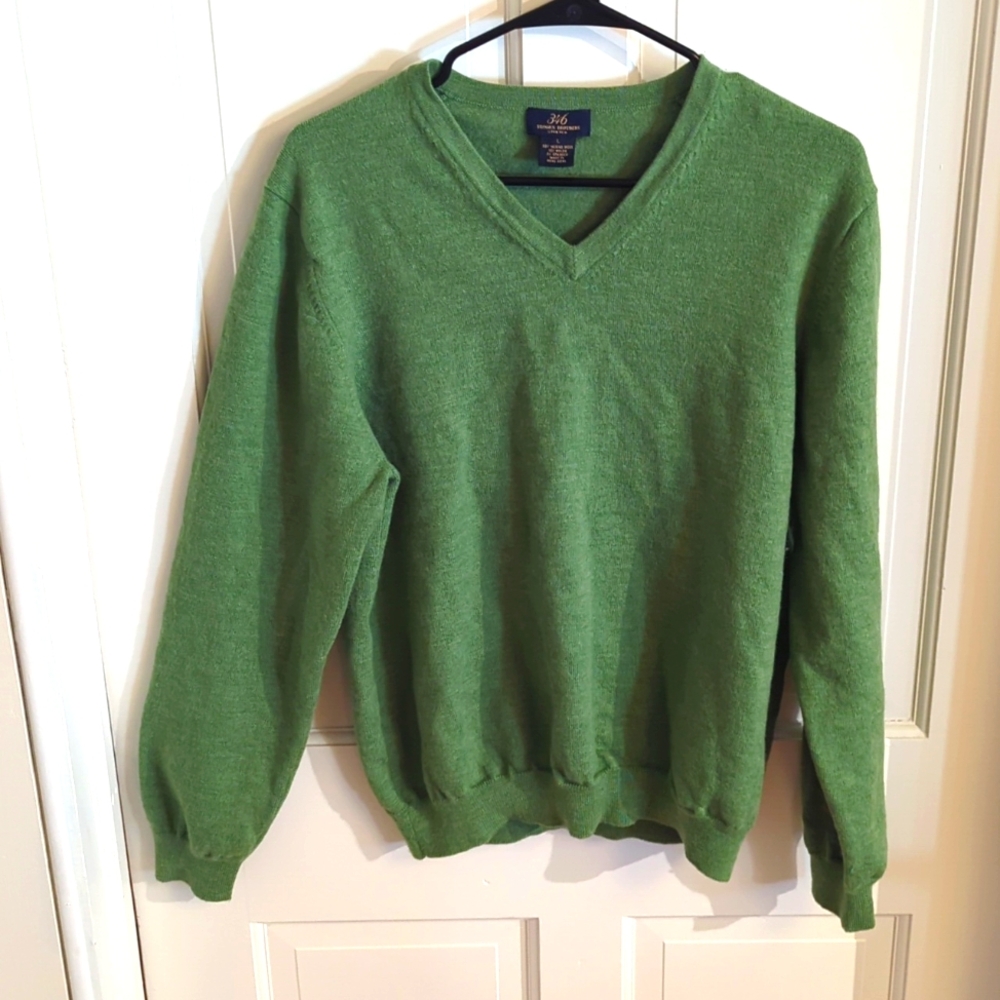 Merino wool, 346 Brooks Brothers stretch - men's large green v-neck sweater